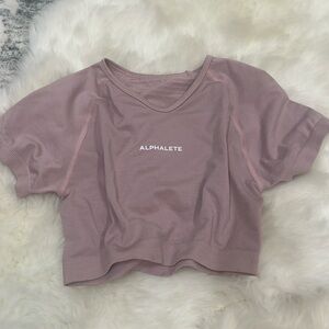 Alphalete crop top in pink